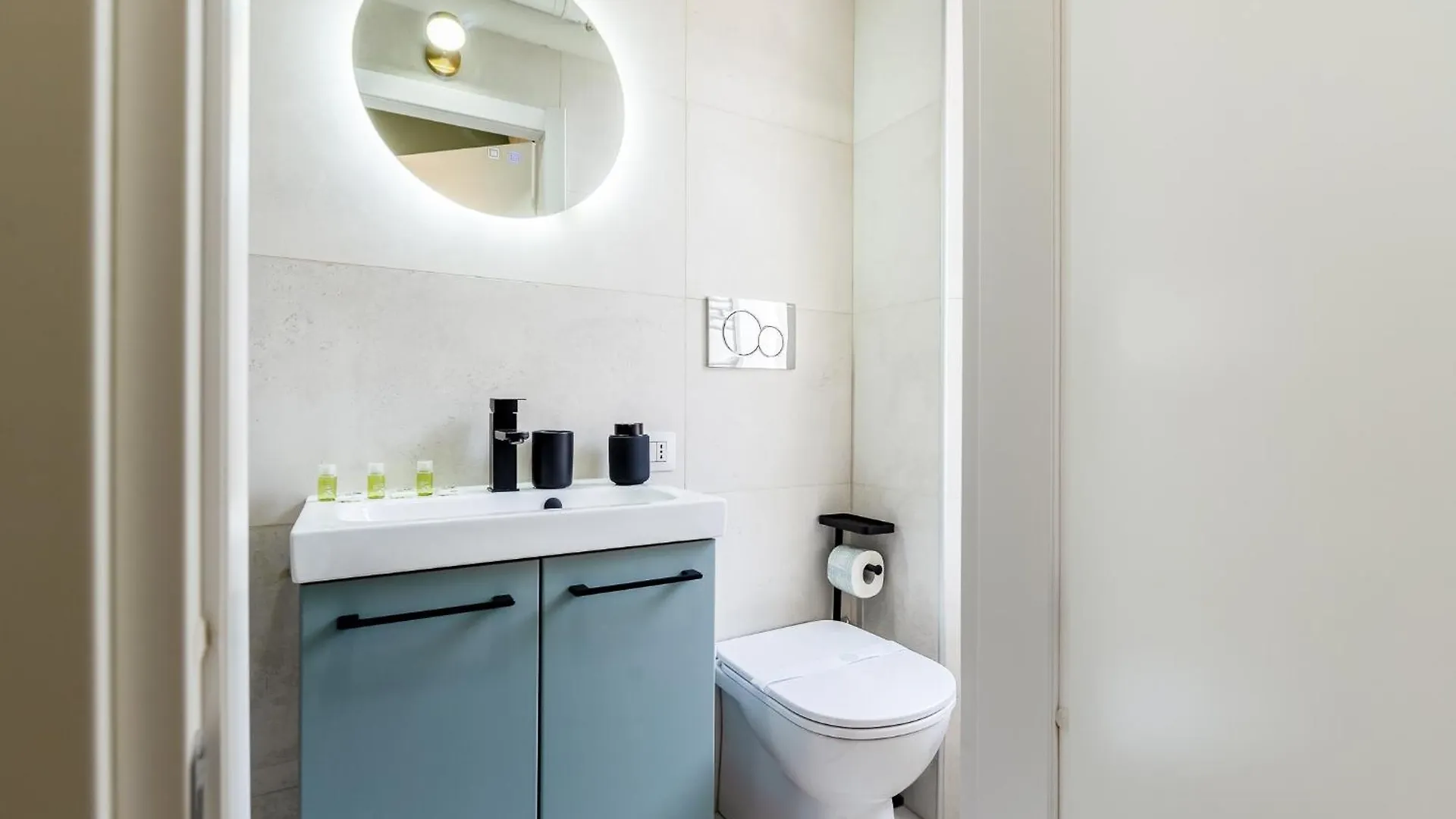 アパート Deluxe Suite 94 - Porta Romana - Duomo By Innstay ミラノ